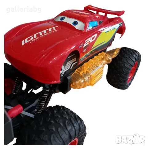 Светкавицата Маккуийн с дистанционно управление колите светлини и звуци (Lightning McQueen, Cars), снимка 3 - Коли, камиони, мотори, писти - 47377514