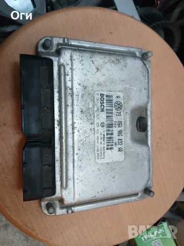 Компютър за Фолксваген Голф 4 1.8Т 150к.с. 06A 906 032 AR / 0 261 206 436