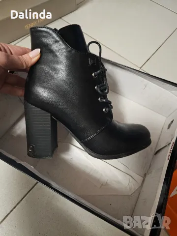 Елегантни дамски боти, снимка 2 - Дамски боти - 49545533