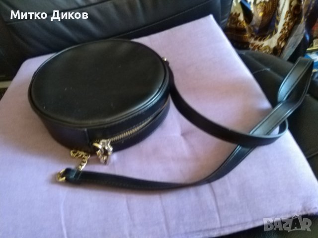 Женска чанта кръгла за през рамо естествена кожа фи 185мм маркова на НМ, снимка 3 - Чанти - 44375478