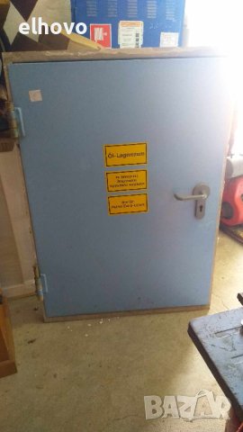 Метална врата