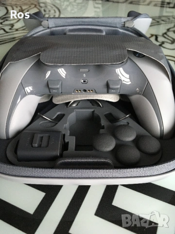 PlayStation 5 DualSense Edge 30th Anniversary Edition Нов , снимка 3 - PlayStation конзоли - 53257314