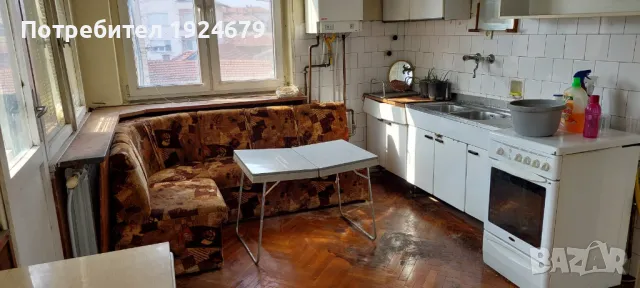 Просторен етаж от къща в тих район на Кюстендил, снимка 13 - Етаж от къща - 49637949