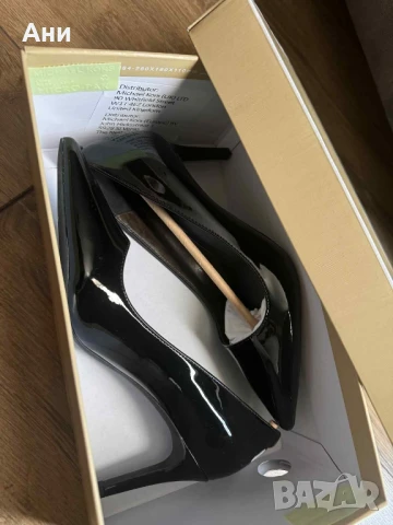 Официални Обувки Michael Kors Alina flex pump черни, снимка 4 - Дамски обувки на ток - 51412655