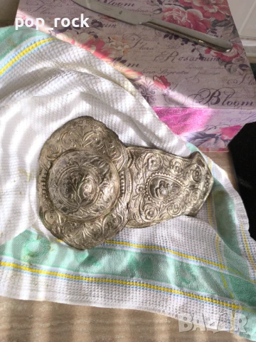 Търся другата половина на този модел пафти, снимка 1