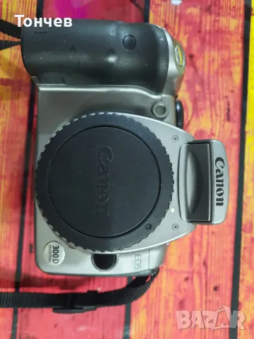 Canon EOS 300D тяло, снимка 3 - Фотоапарати - 47562138