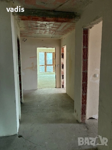 Четиристаен апартамент в гр. Ботевград, снимка 2 - Апартаменти - 53219130