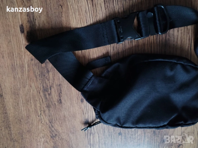 converse - спортна чанта-паласка, снимка 10 - Чанти - 53470679