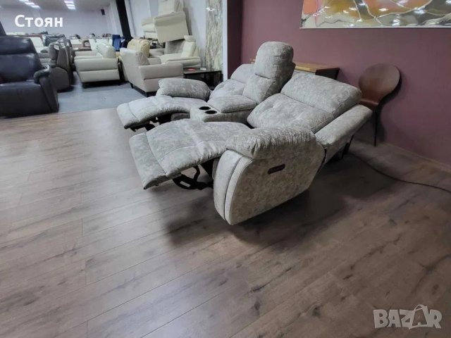 Бежов диван от плат двойка La-z-boy с ел. релаксиращ механизъм, снимка 10 - Дивани и мека мебел - 42678809