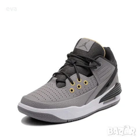 Оригинални Nike Jordan Max Aura 5, 39 номер, снимка 3 - Маратонки - 48991791