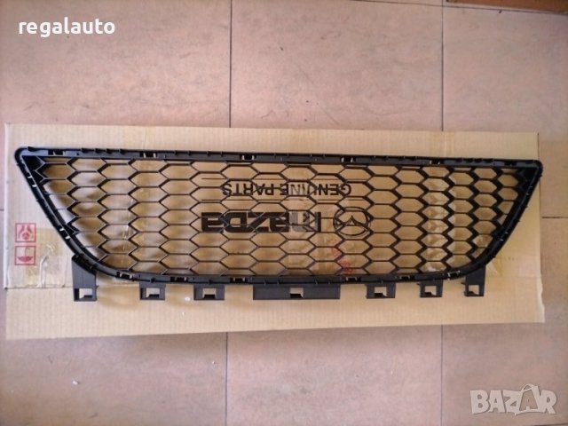 CE19501T1A,решетка средна предна броня MAZDA 5 , 2007-2010