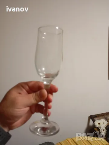 Девет броя чаши за шампанско 