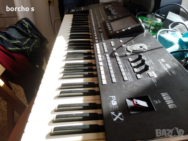 KorgPA3X В Добро Състояние 