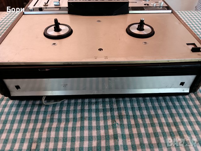 GRUNDIG TK 246 HIFI Магнетофон, снимка 6 - Декове - 41973838