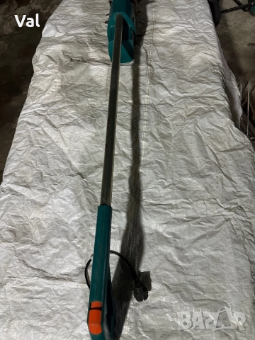 Електрическа фреза Black&decker, снимка 3 - Градинска техника - 52295572