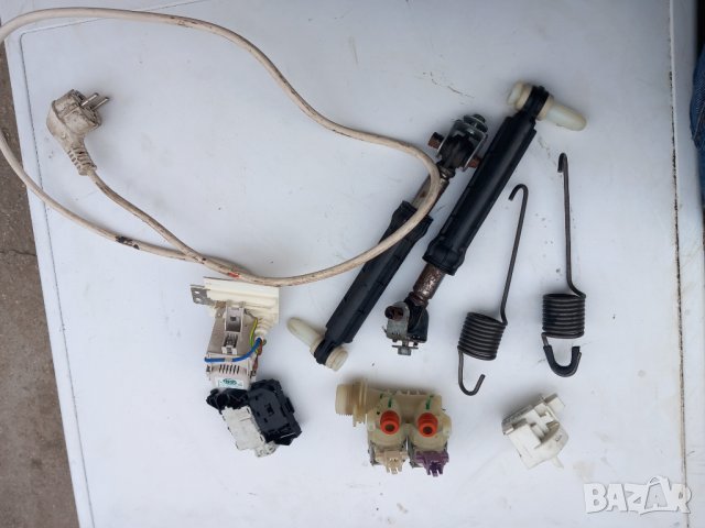 Продавам на части пералня Hotpoint Ariston NS 823 C W, снимка 7 - Перални - 39801985