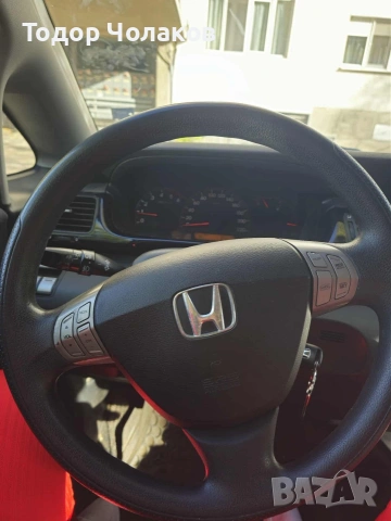 Honda FR-V 2.2, снимка 11 - Автомобили и джипове - 53231487