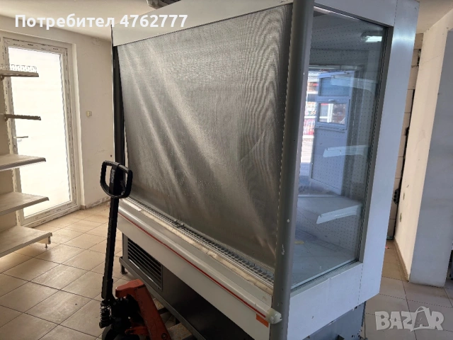 Продава се хладилна ветрина и метални стилажи, снимка 4 - Витрини - 53807451