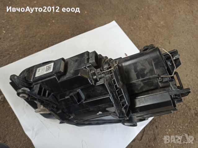 фар десен оригинален Valeo 517 941 006C Volkswagen golf 7 sportsvan 14-18г, снимка 8 - Части - 44743739