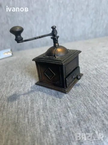 колекционерска острилка за моливи тип мелничка 