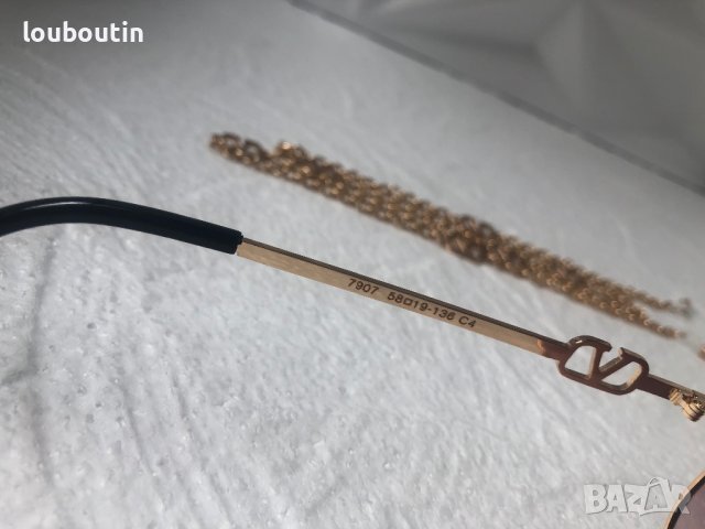 Valentino дамски слънчеви очила Осмоъгълник с верижка синджир, снимка 14 - Слънчеви и диоптрични очила - 41626704