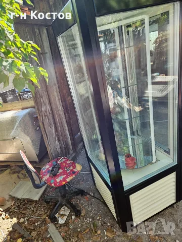 Витрина за Торти и Сладкарски Изделия Въртяща се 5 нива , снимка 4 - Хладилни витрини и фризери - 56119727