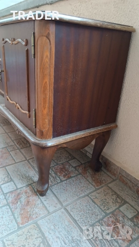 винтидж ретро шкаф за телевизор скрин холова секция с декоративни елементи, снимка 2 - Шкафове - 40374963