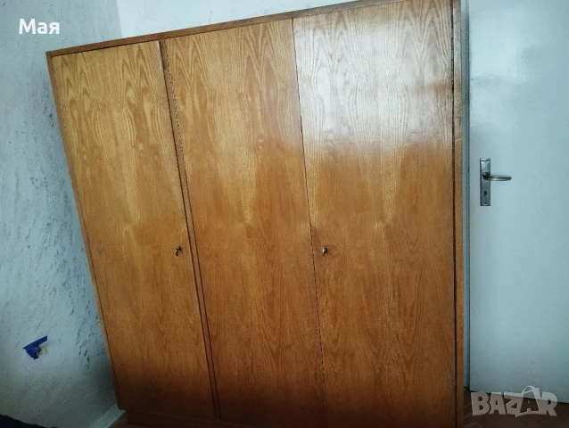 Гардероб с надстройка трикрил– масивно истинско едновремешно дърво, дебели плоскости, здравина,, снимка 13 - Гардероби - 51075654