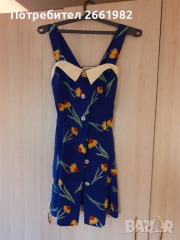 Копринена нежна рокля на цветя с презрамки, снимка 1 - Детски рокли и поли - 41616200