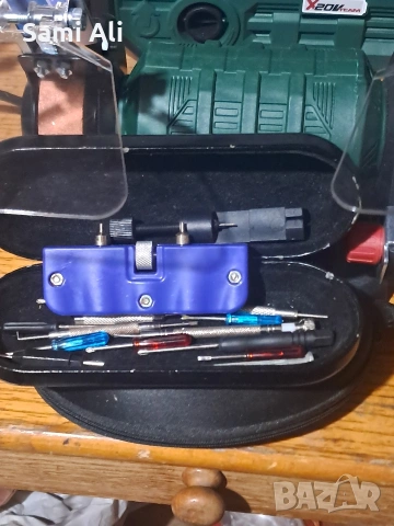 Сет за часовникари (в черната кутия със синия апарат): ​Син инструмент, снимка 5 - Други - 53669111