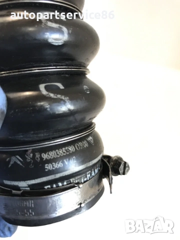 Маркуч за интеркулер за Peugeot 207CC 1.6 HDi (2008) 9680385580, снимка 2 - Части - 53563182