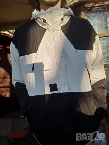 планинско яке Pull&Bear, снимка 4 - Якета - 48617857