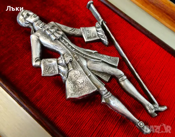 Френска картина,пано от калай с фигура Принц от Bachet. , снимка 11 - Пана - 48417818