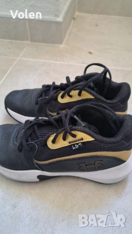 Under Armor маратонки