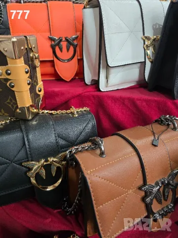дамски чанти Pinko, снимка 5 - Чанти - 47583151