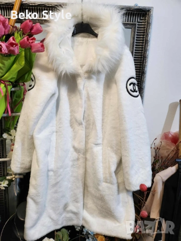 Дамско палто Chanel , снимка 2 - Палта, манта - 52323489