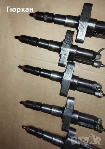  Инжектюр за Komatsu D155    Bosch  6127 - 11  - 3104 , снимка 4 - Части - 50405310