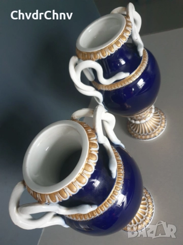 2бр Meissen фигурални вази 28см/стара Майсен порцеланова пиедестална ваза с дръжки-змии/кобалт, снимка 3 - Вази - 52463212