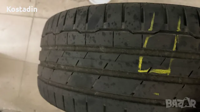 2 броя летни гуми Hankook 235/45/18 DOT 5122, снимка 2 - Гуми и джанти - 56238548