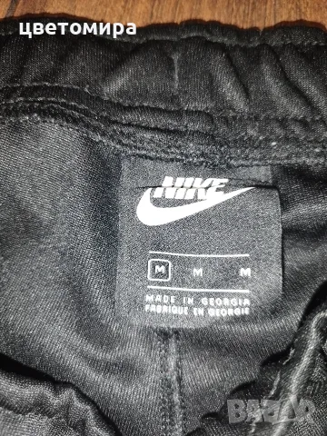 Nike  размер  М , снимка 3 - Спортни дрехи, екипи - 56346661