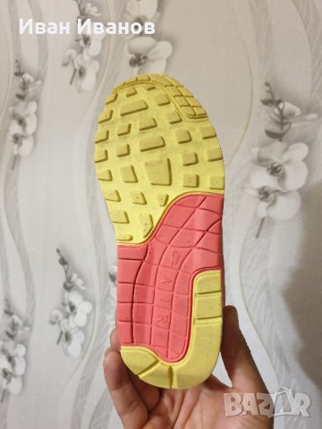 оригинални маратонки  Nike  Air Max 1 Melon номер 35,5 -36 , снимка 7 - Маратонки - 36275172