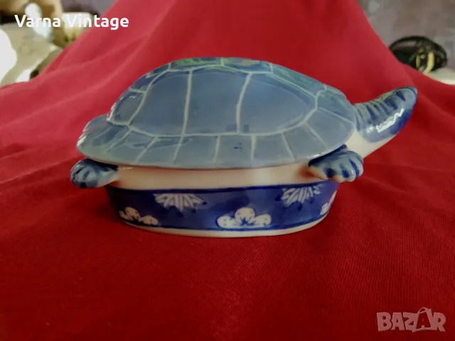 Стара порцеланова кутия за бижута Костенурка., снимка 3 - Антикварни и старинни предмети - 49296971