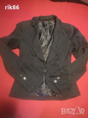 Дамски сака, снимка 4 - Сака - 34506674