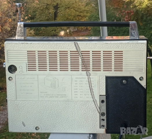 78 🎶 VEF-201 – Ретро радио със съвременно звучене 🎶, снимка 3 - Антикварни и старинни предмети - 52231814