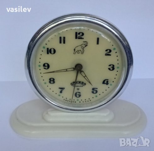 Ретро механичен будилник Дружба , снимка 2 - Антикварни и старинни предмети - 42141009