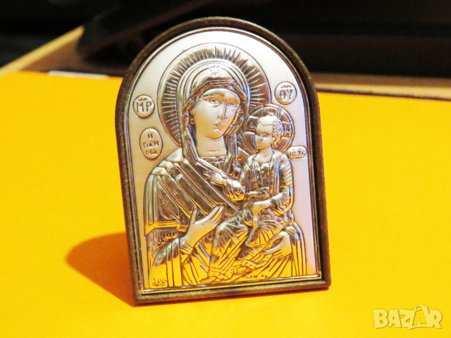 старинна посребрена икона Дева Мария, Богородица с младенеца  6 х 4 см.
