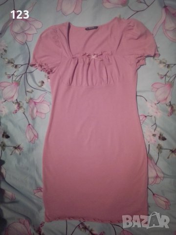 Интересна рокля нежен нюанс пепел от рози с панделка и камъче-диамантче,подчертаваща силуета и шалче, снимка 2 - Рокли - 41229385