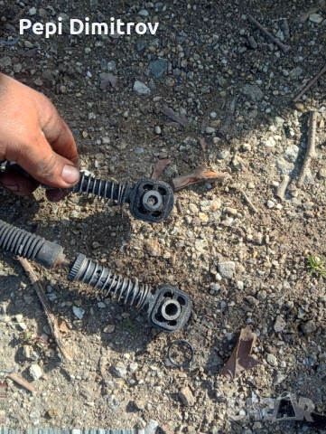 Скоростен лост + жила за Volkswagen Golf V  1KO711091A, снимка 2 - Части - 53776005