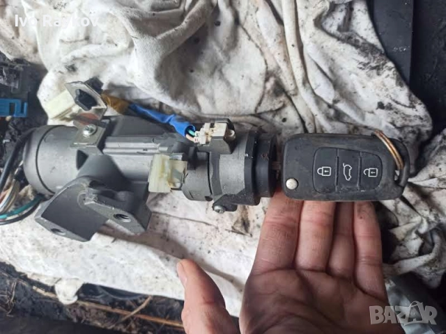 Патронник, ключ , четец за KIA Ceed , снимка 3 - Части - 52794443