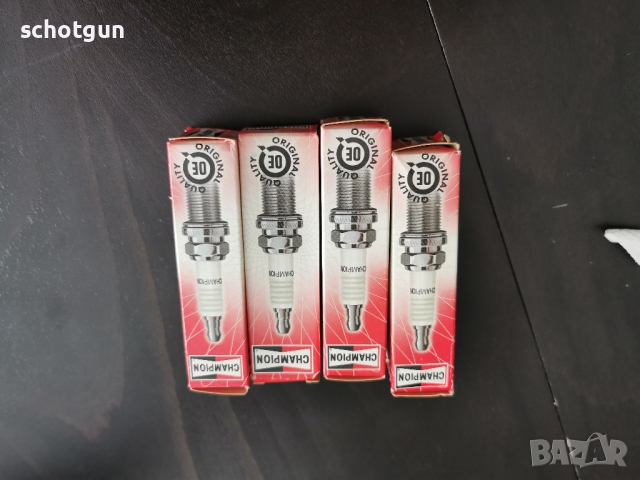 свещи RN7YCC  за lancia thema  16v, снимка 2 - Части - 44698103